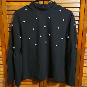 4for10💕 FN Pearled Turtleneck Top